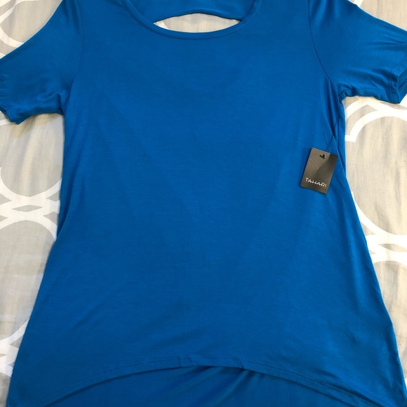 Stylish blue Women’s Top Tahari Brand stretch short sleeved crew neck open back - Picture 6 of 12